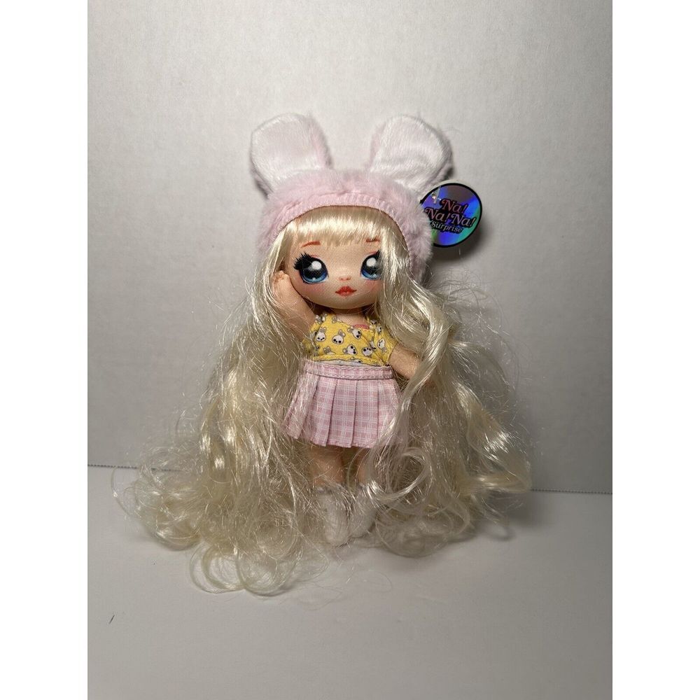 Na! Na! Na! Surprise Series 1 Bunny‎ Rabbit Aubrey Heart Doll Yellow Pink Outfit